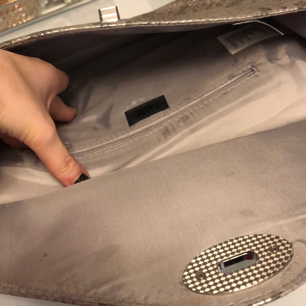 H&M Silver Snakeskin Clutch - Picture 6 of 10
